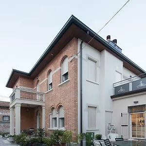 Dafne 2* Treviso